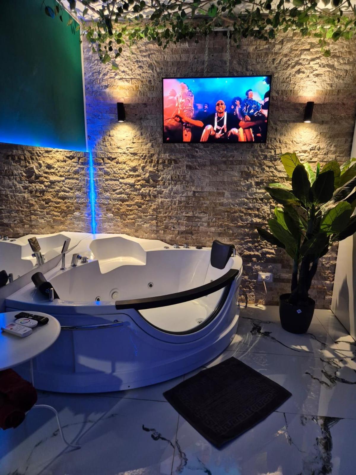 Appartement Afi Discret Jacuzzi à Bucarest Extérieur photo